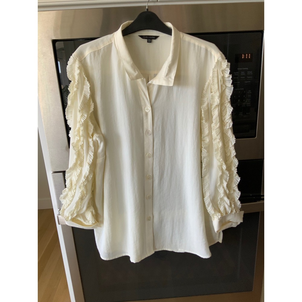 John Mark button up blouse PXL cream ruffle long sleeve petite